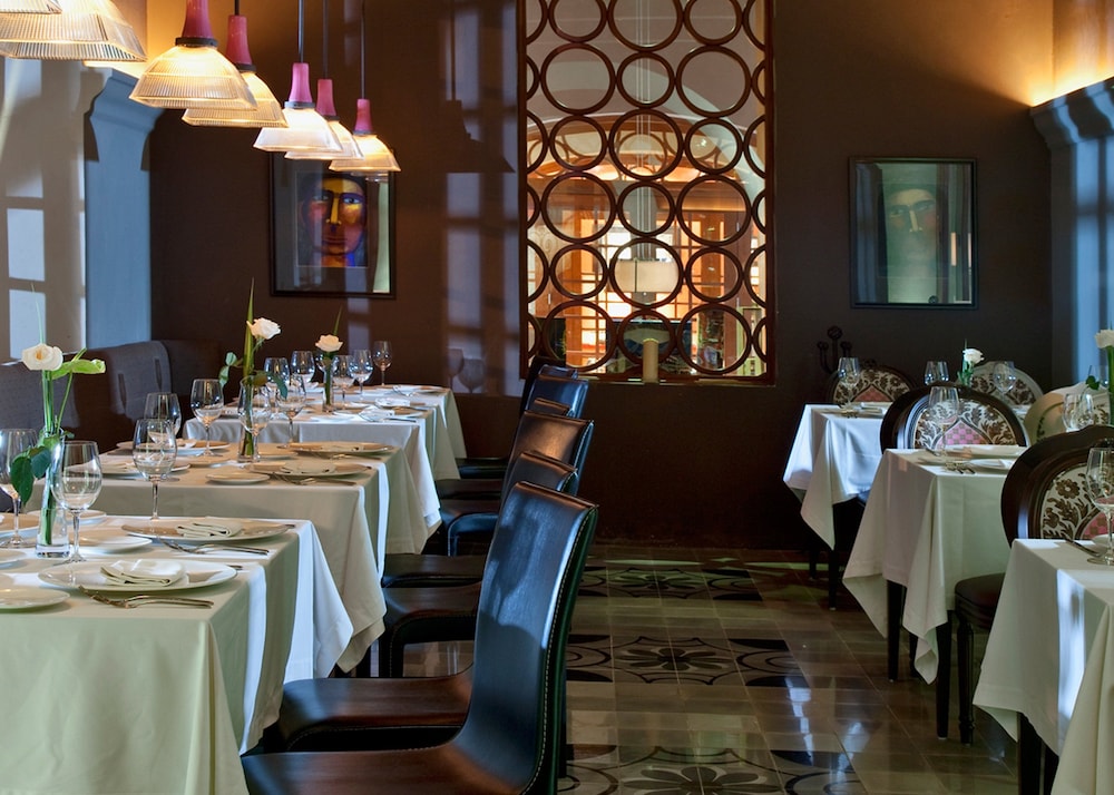 Hotel Rosas And Xocolate 53/60