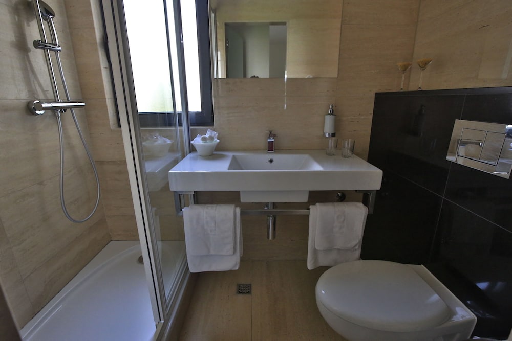 Beach Hotel Split 50/51
