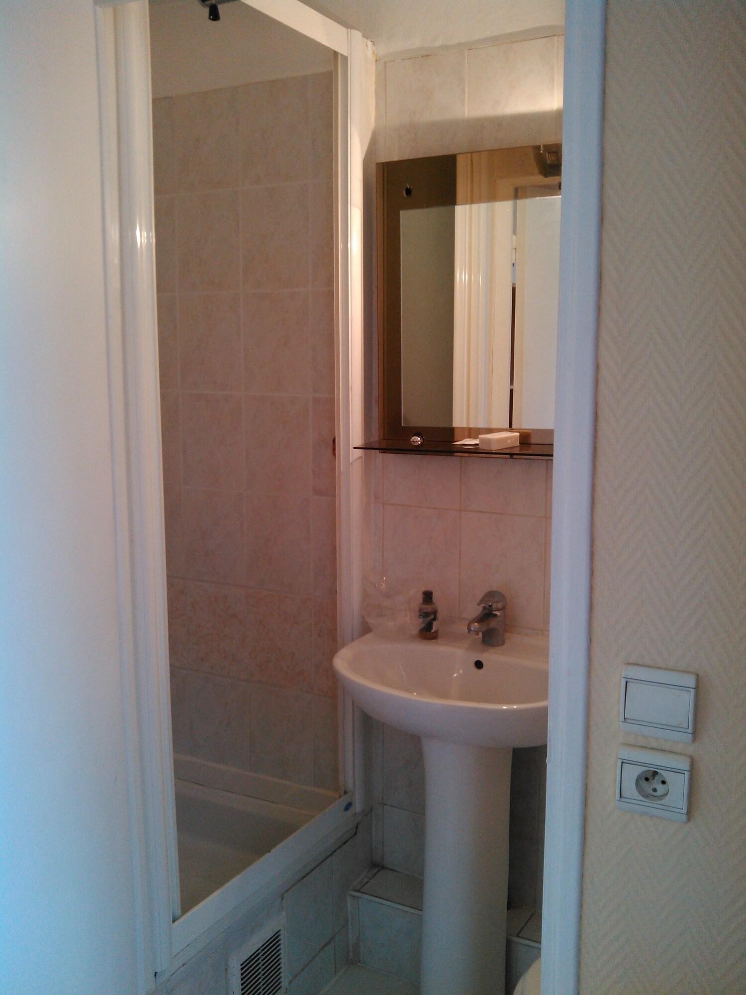 Hotel Victor Hugo 39/39