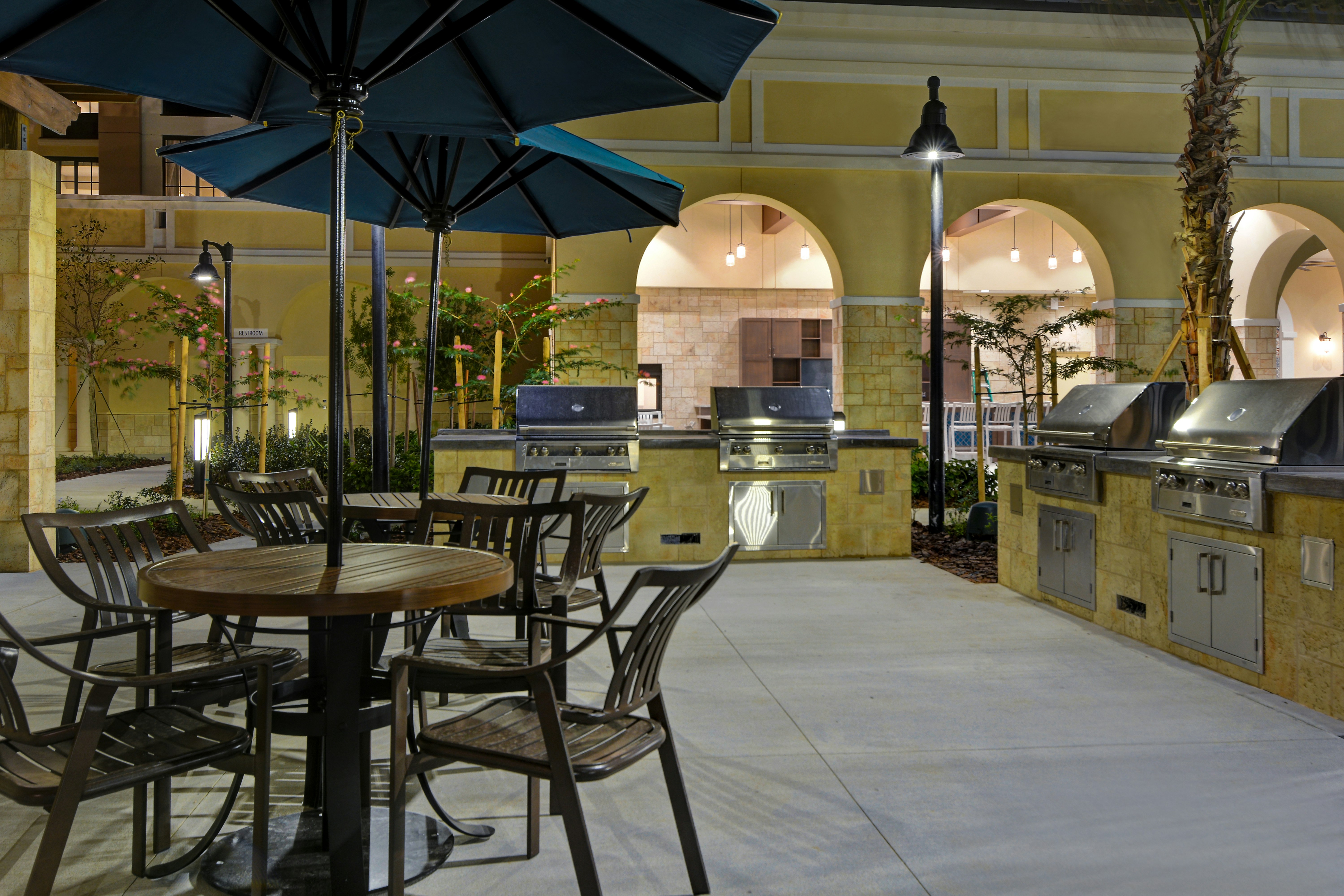 Home2 Suites by Hilton Orlando at Flamingo Crossings Town Center 41/48