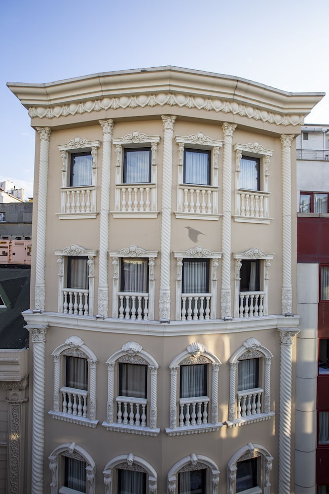 Laleli Blue Marmara Hotel in ISTANBUL