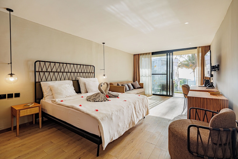 غرفة بريميوم بمسبح خاص، Kombo Beach Resort 2/10