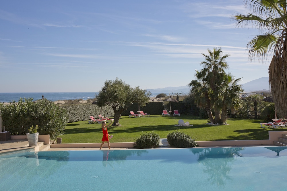 Les Flamants Roses Thalasso Spa 44/83