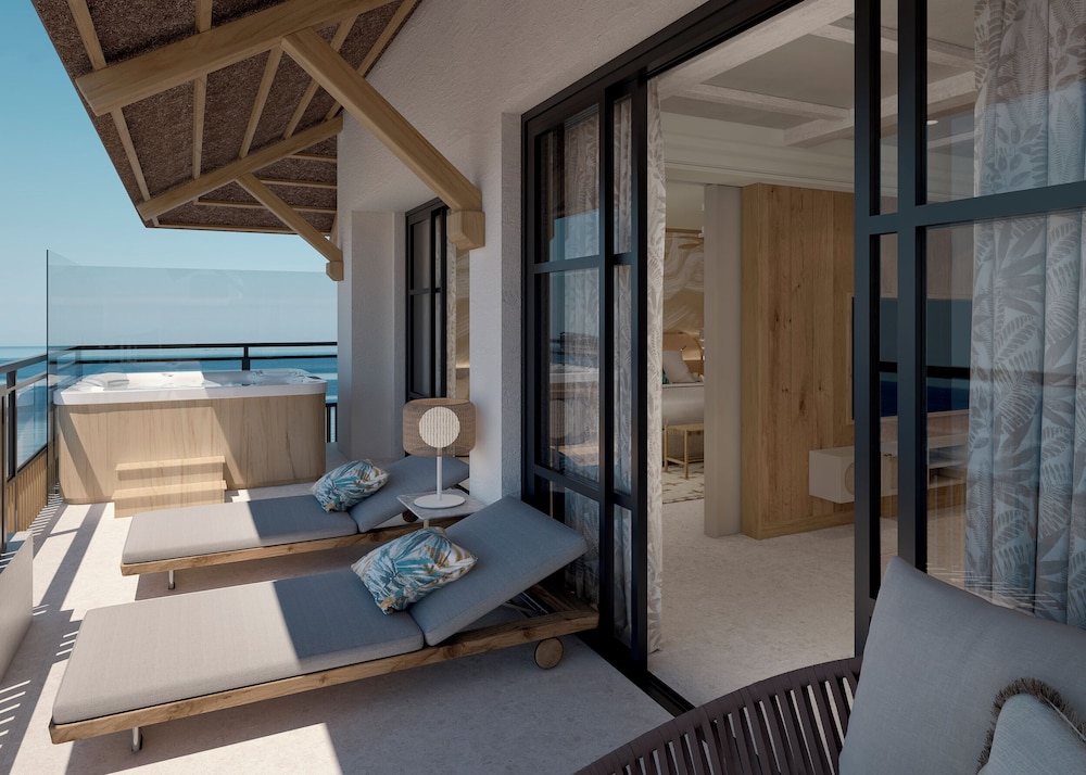 Presidential, Preferred Club, Suite, King Bed, Ocean Front، Dreams Playa Esmeralda Resort & Spa 4/5