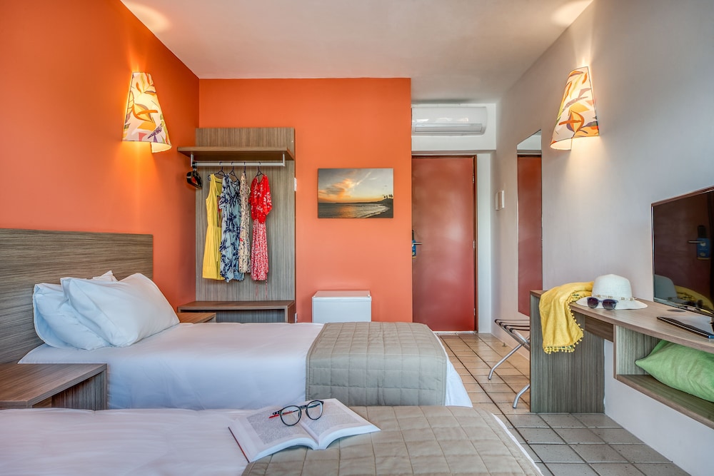 Hotel Areias Belas 20/30