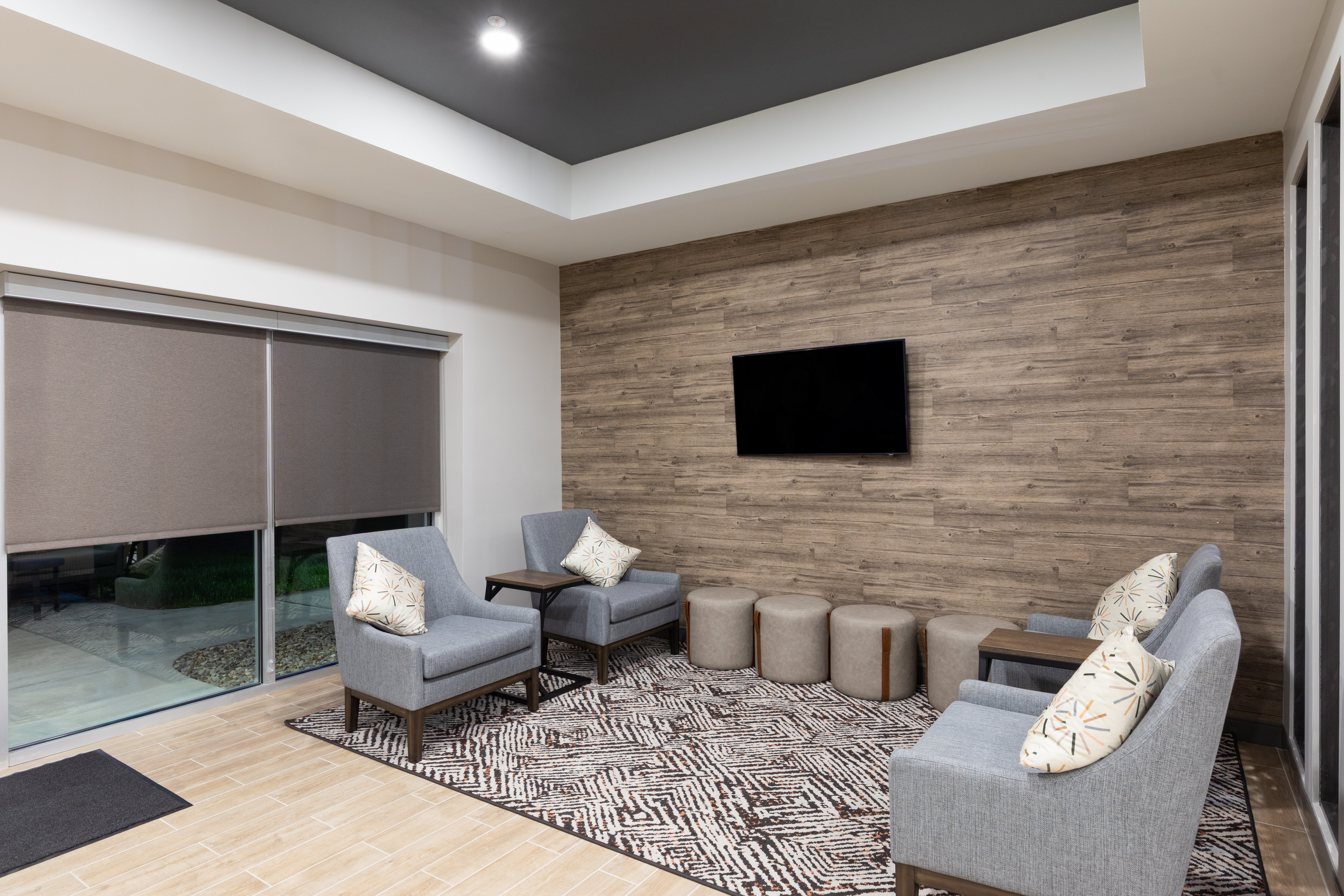 Candlewood Suites Shelbyville by IHG 17/21