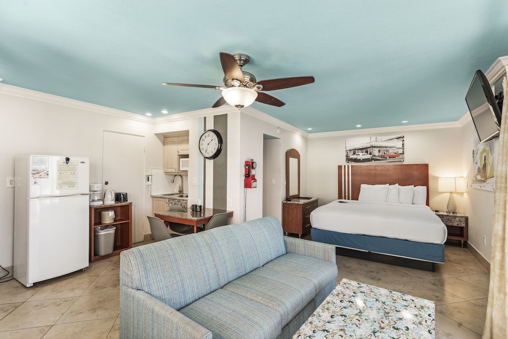 Plaza Beach Hotel Beachfront Resort 28/47