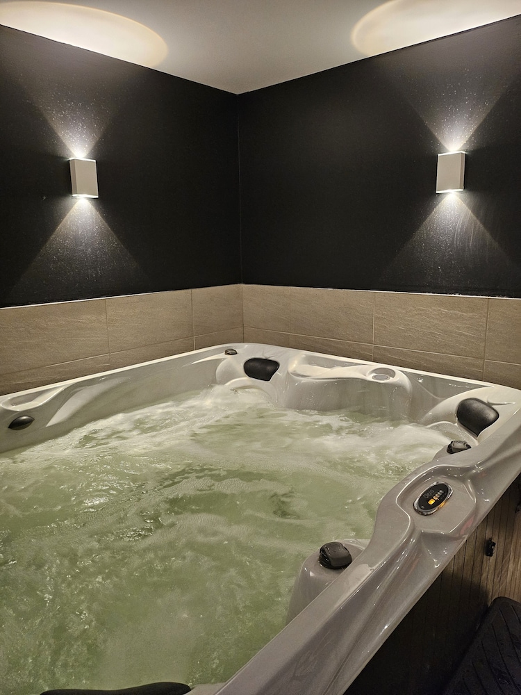 Hotel Le Versailles 24/46