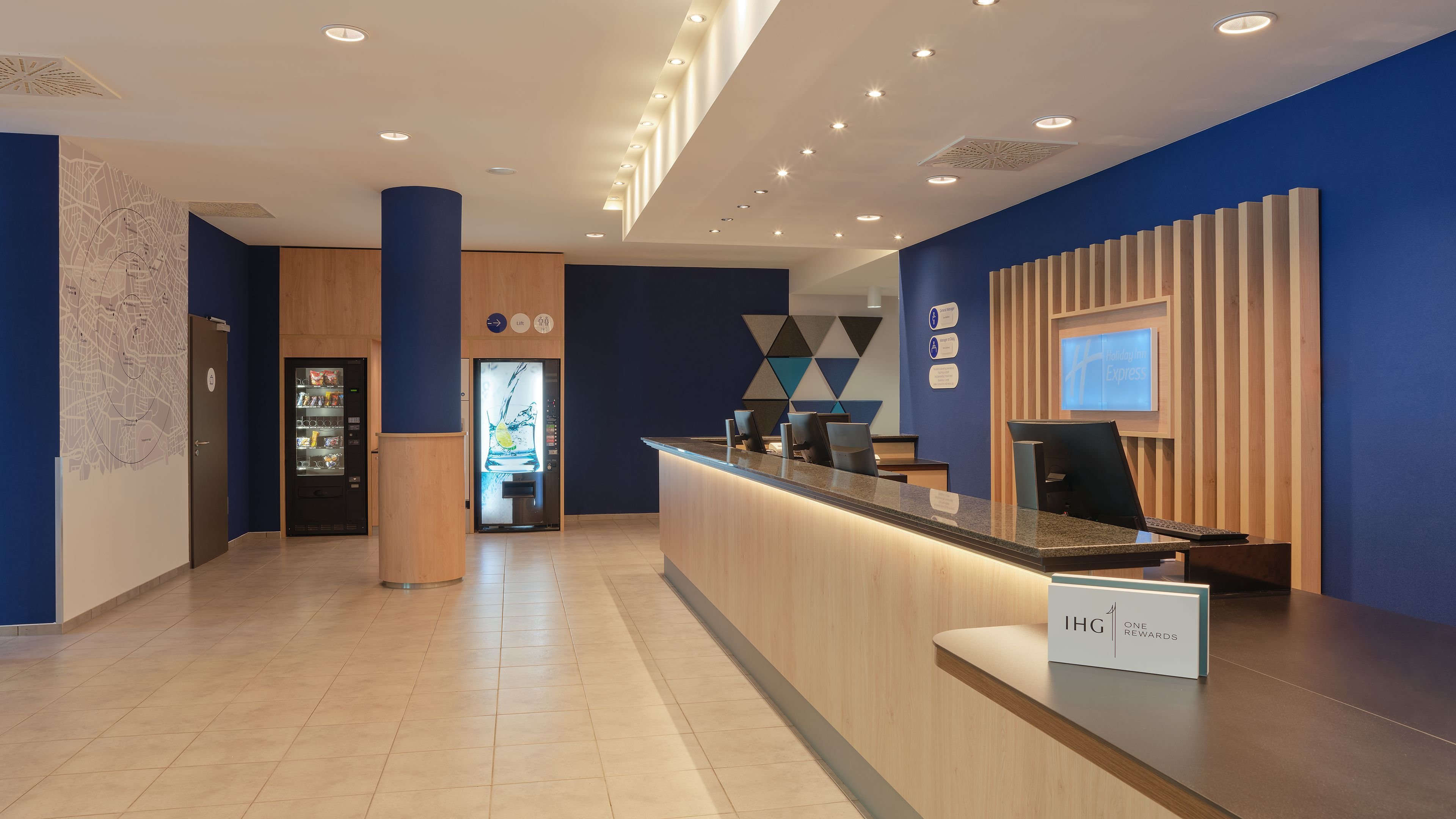HOLIDAY INN EXPRESS BERLIN CITY CENTRE 14/52