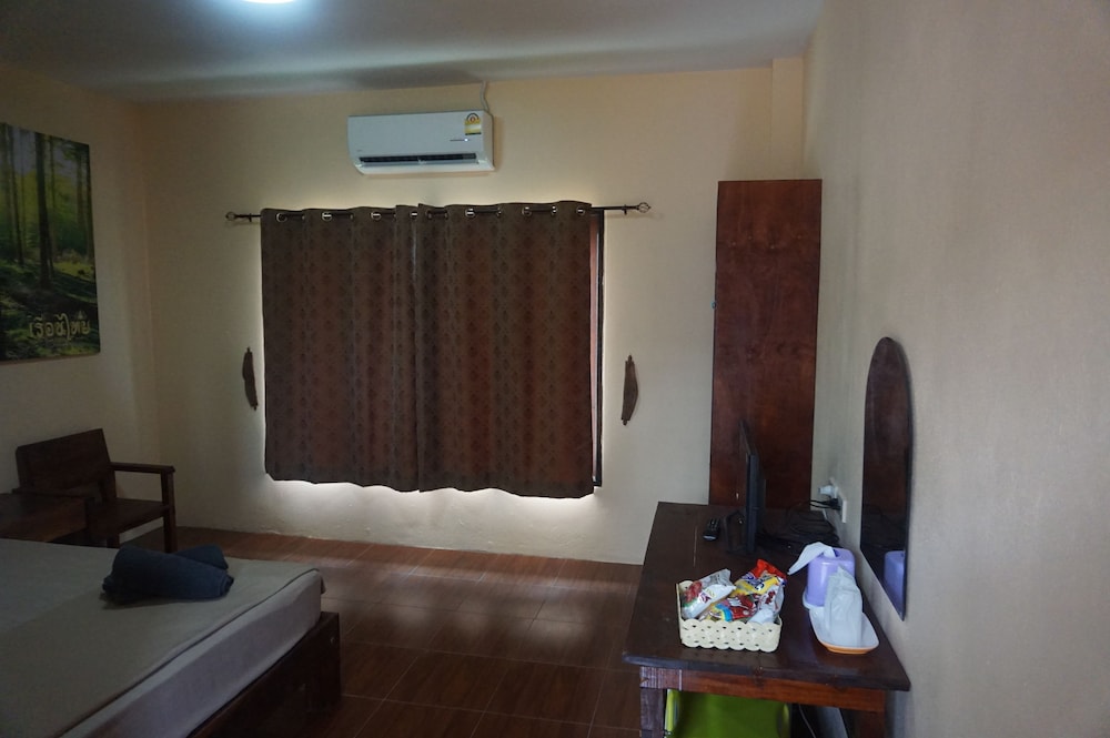 Thai House Hotel & Resort Hat Yai 6/25