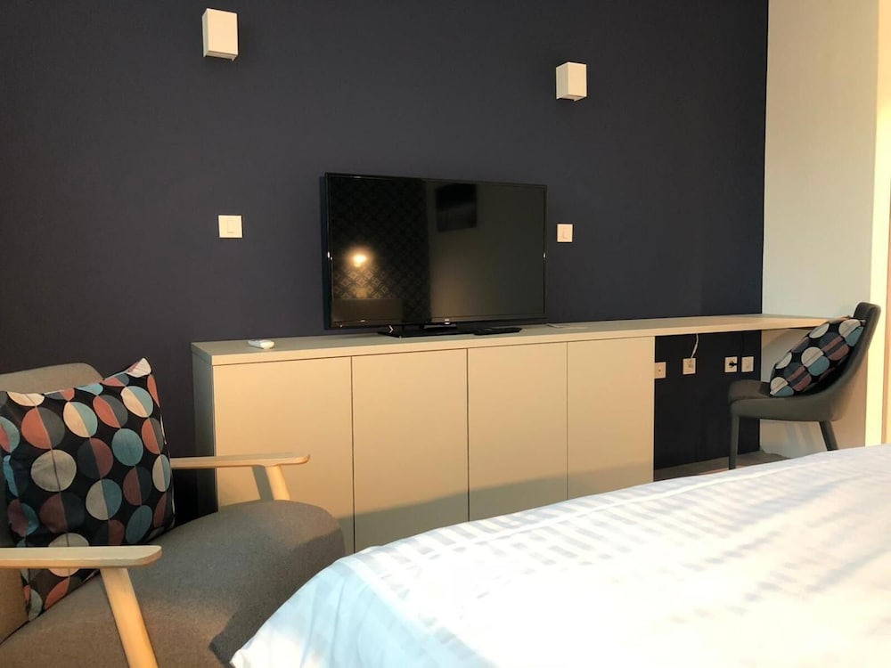 Hotel Cubis 7/59