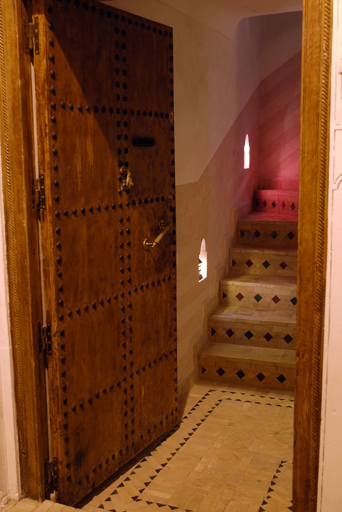Riad Tawargit 23/50