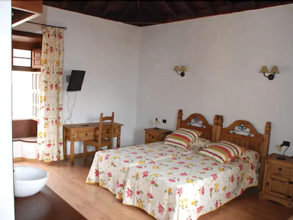 Bentor Rural Hotel 17/50