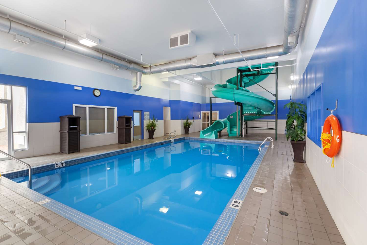 Best Western High Road Inn 16/53