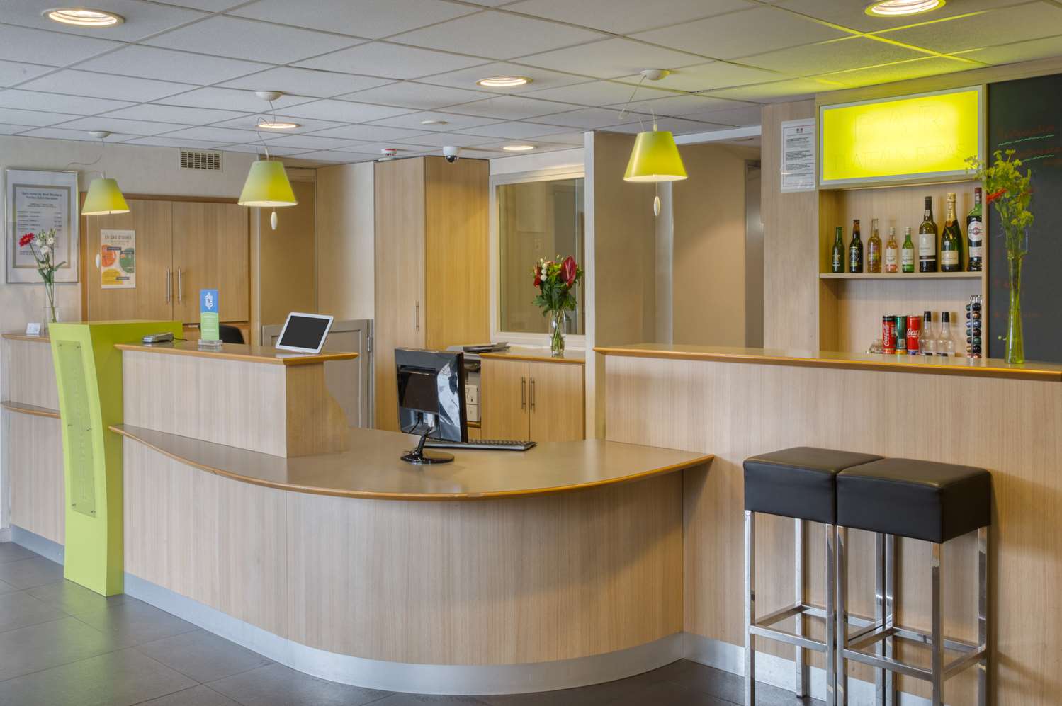 Sure Hotel by Best Western Nantes Saint-Herblain 7/27