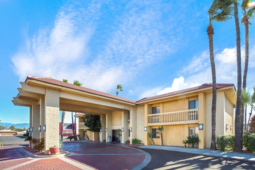 La Quinta Inn Tucson East