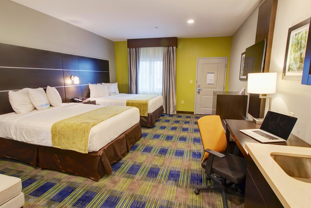 غرفة بسريرين كوين لذوي الإعاقة، Days Inn & Suites by Wyndham Port Arthur 2/4