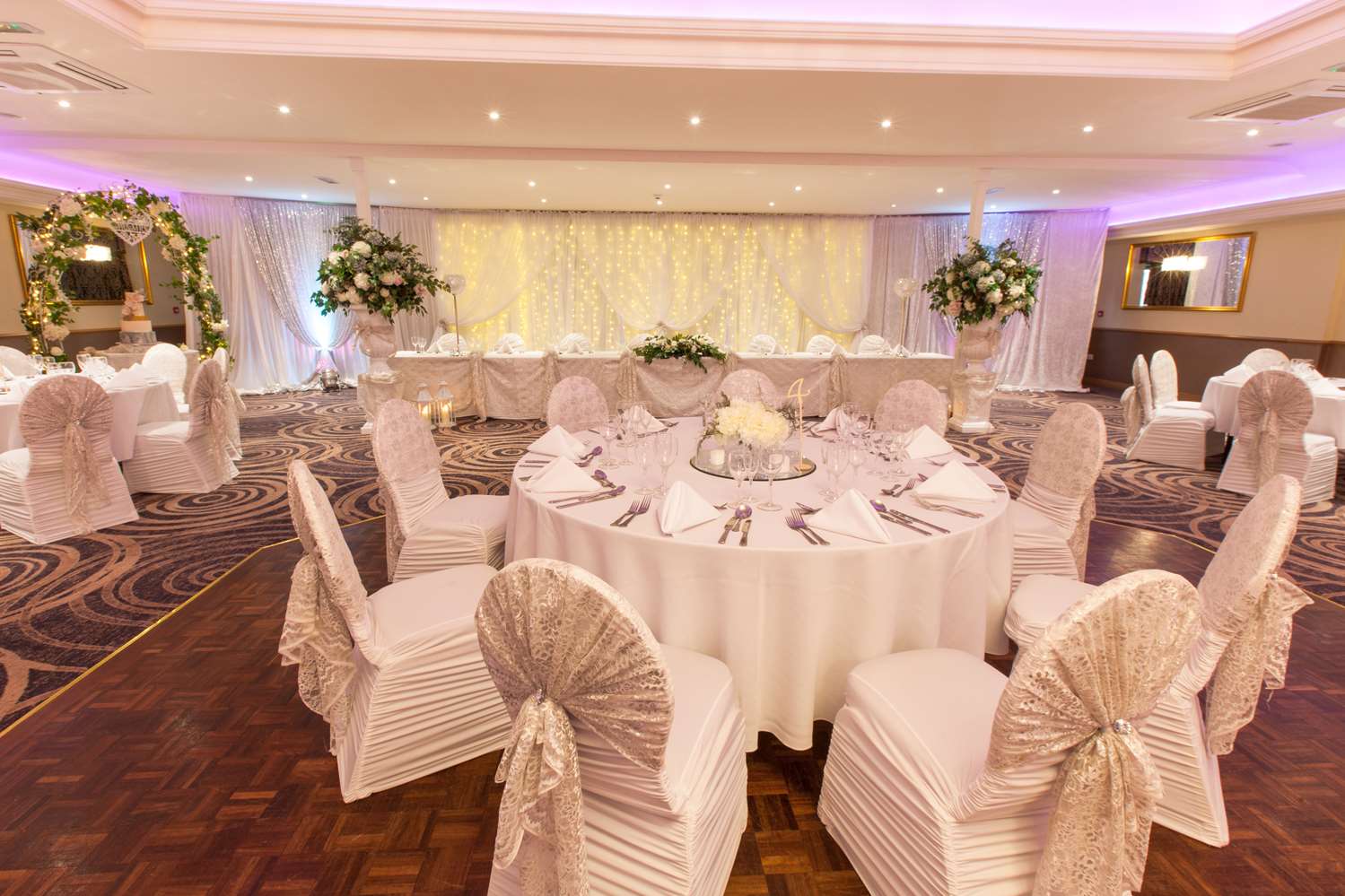 BEST WESTERN PLUS White Horse Hotel 57/60