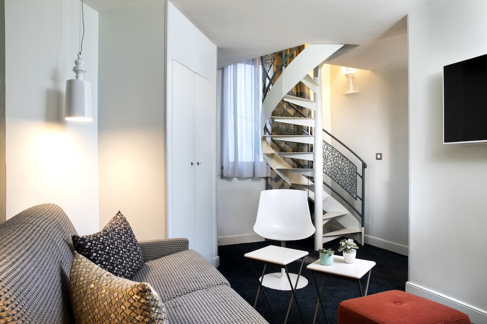 HOTEL MARAIS HOME(Formerly Ho Marais) 55/68