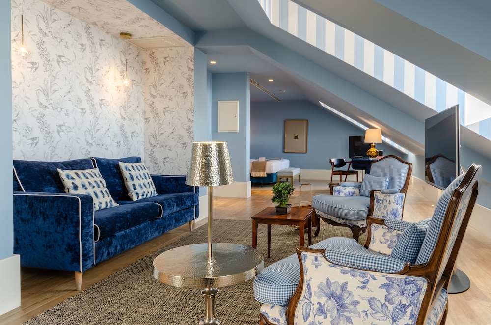 Lx Boutique Hotel 42/68