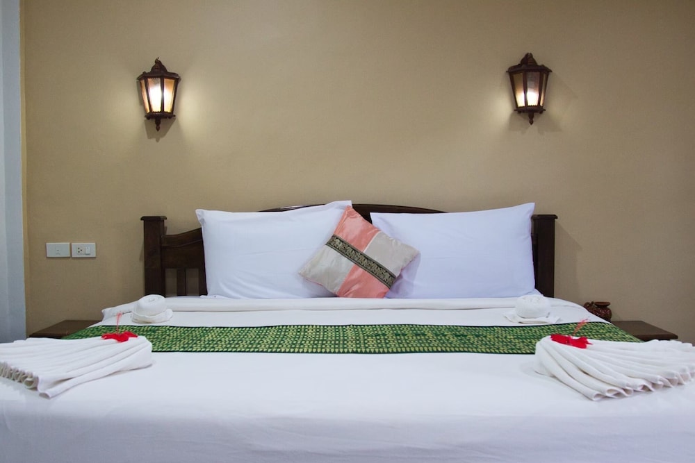 Lanta White Rock Resort Koh 33/69