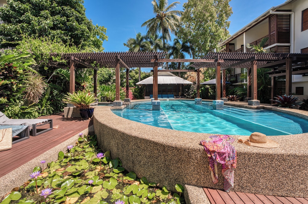 Freestyle Resort Port Douglas 57/61