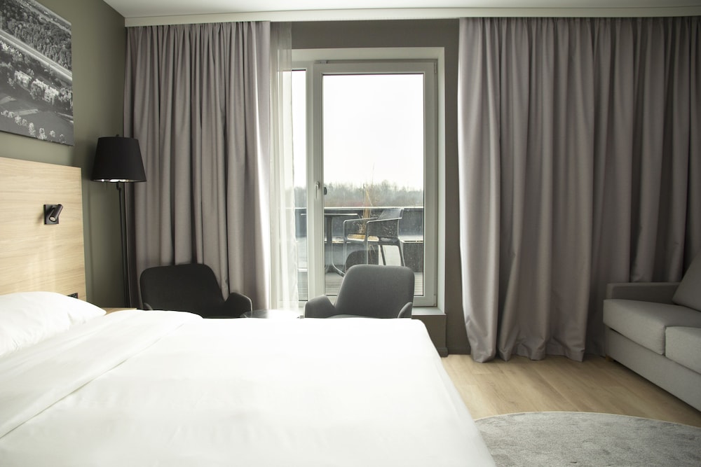 Park Inn by Radisson Vilnius Airport Hotel & Conference Centre 12/72