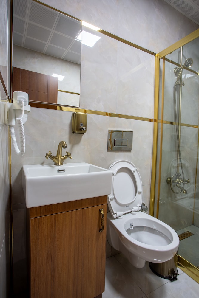 Sayina Hotel 43/50