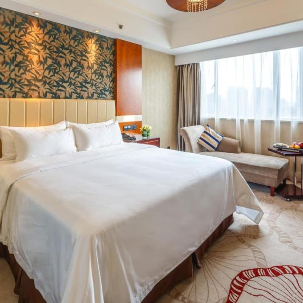 Excemon Sunshine Hotel Ruian 11/28