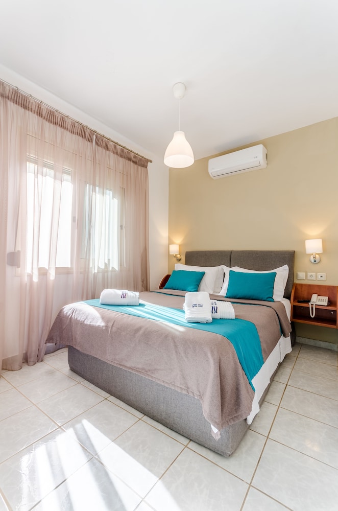 Pela Mare Hotel 22/77