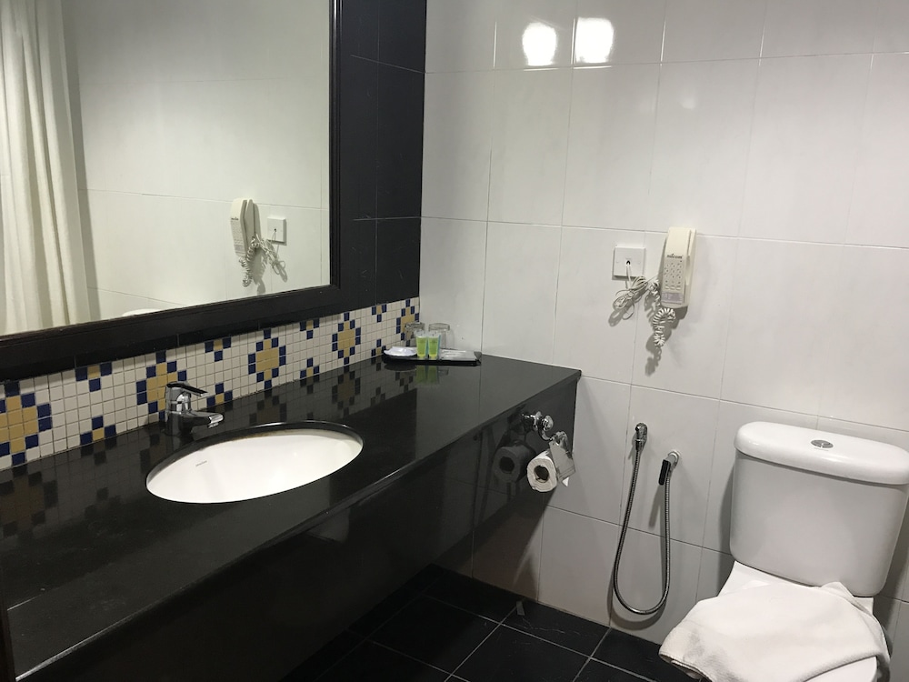 GRAND KAMPAR HOTEL 7/56