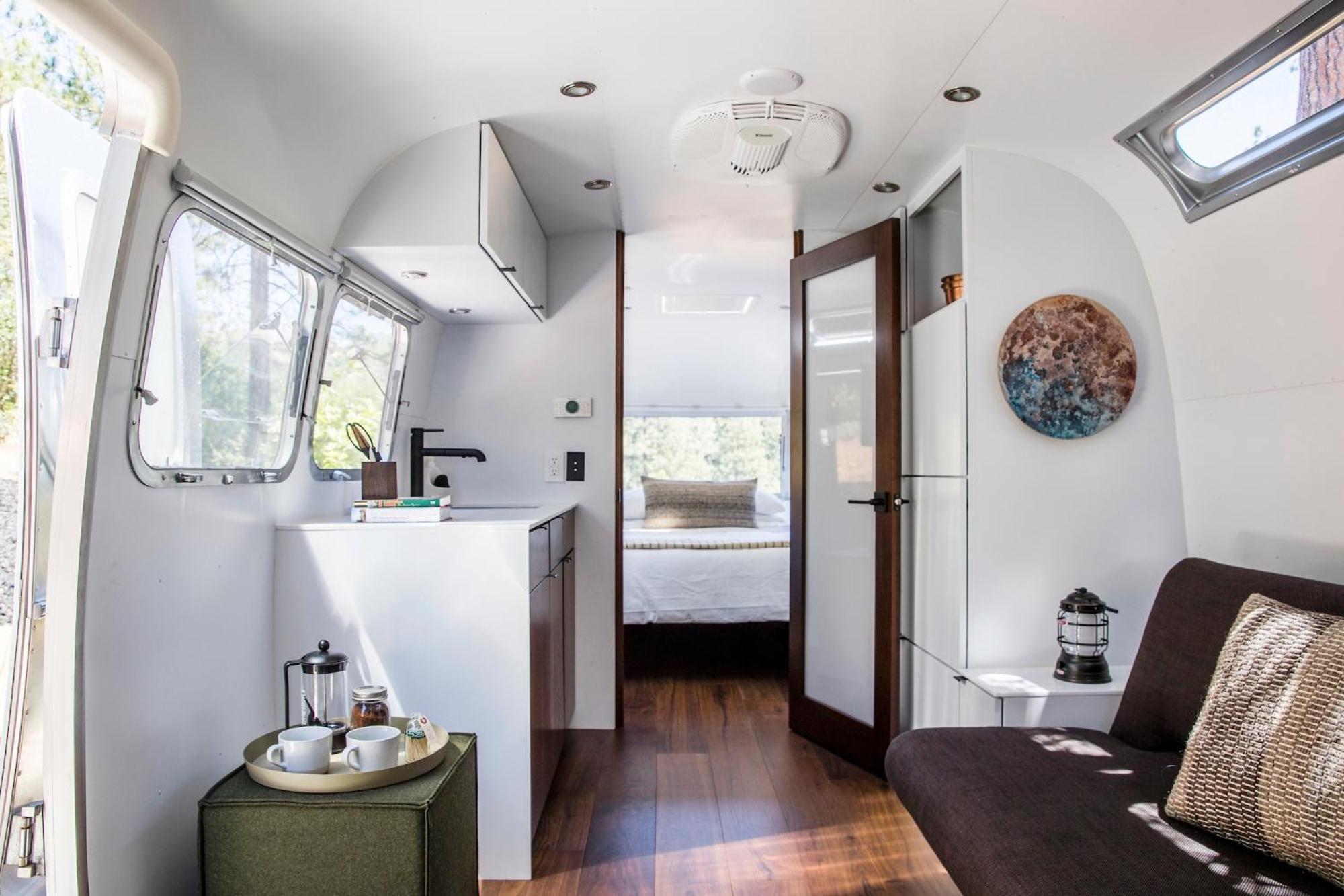 Airstream, Premium, Suite