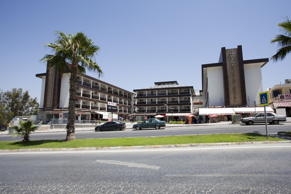 Adella Side Hotel 12/73