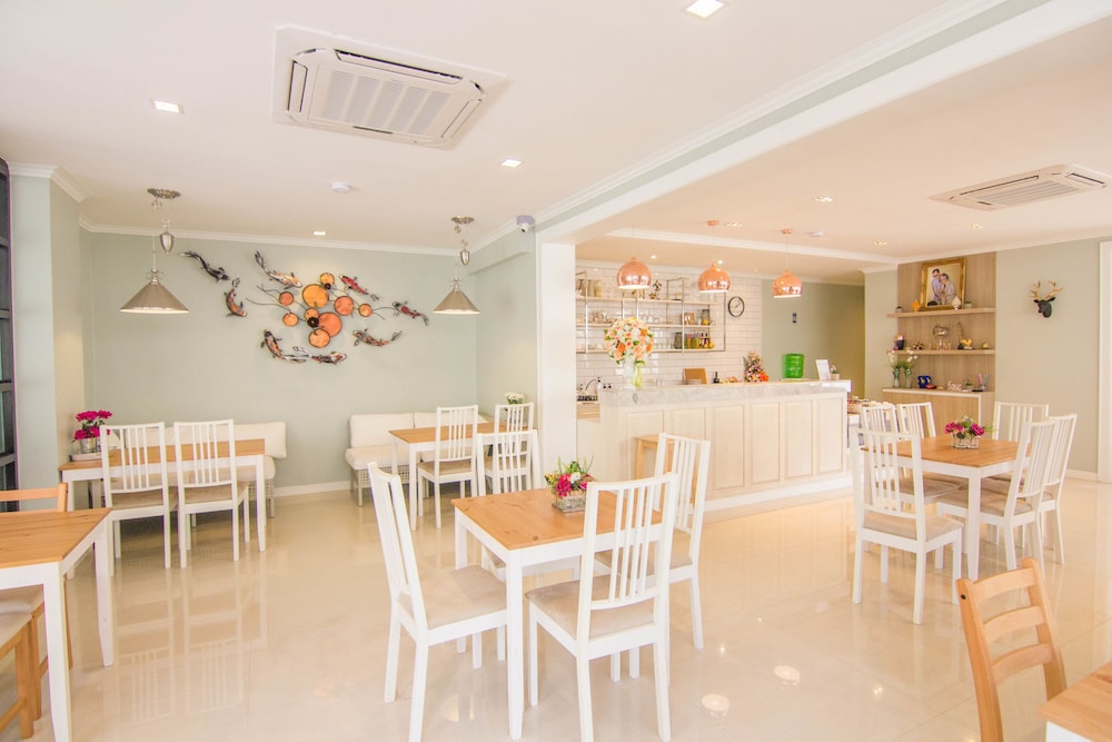 168 Studio Hotel Ubon Ratchathani 43/48
