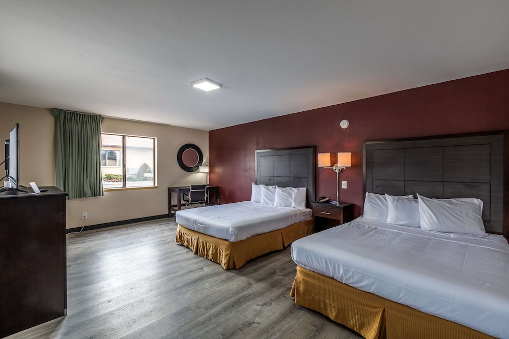 Super 8 By Wyndham Williams West Route 66 Grand Canyon Area Ex Rodeway Inn 24/54