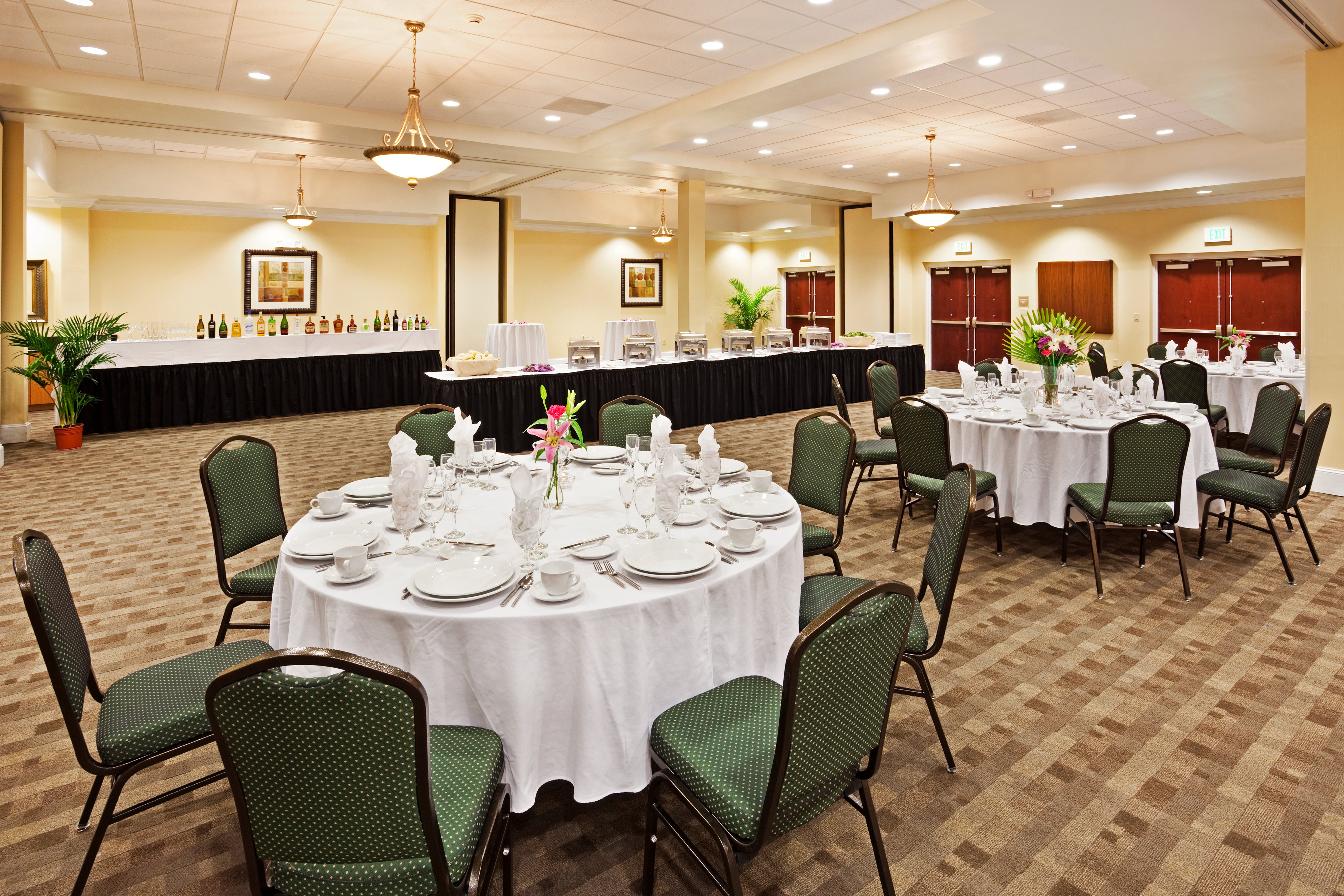 Holiday Inn Hotel And Suites Beaufort Highway 21 33/44