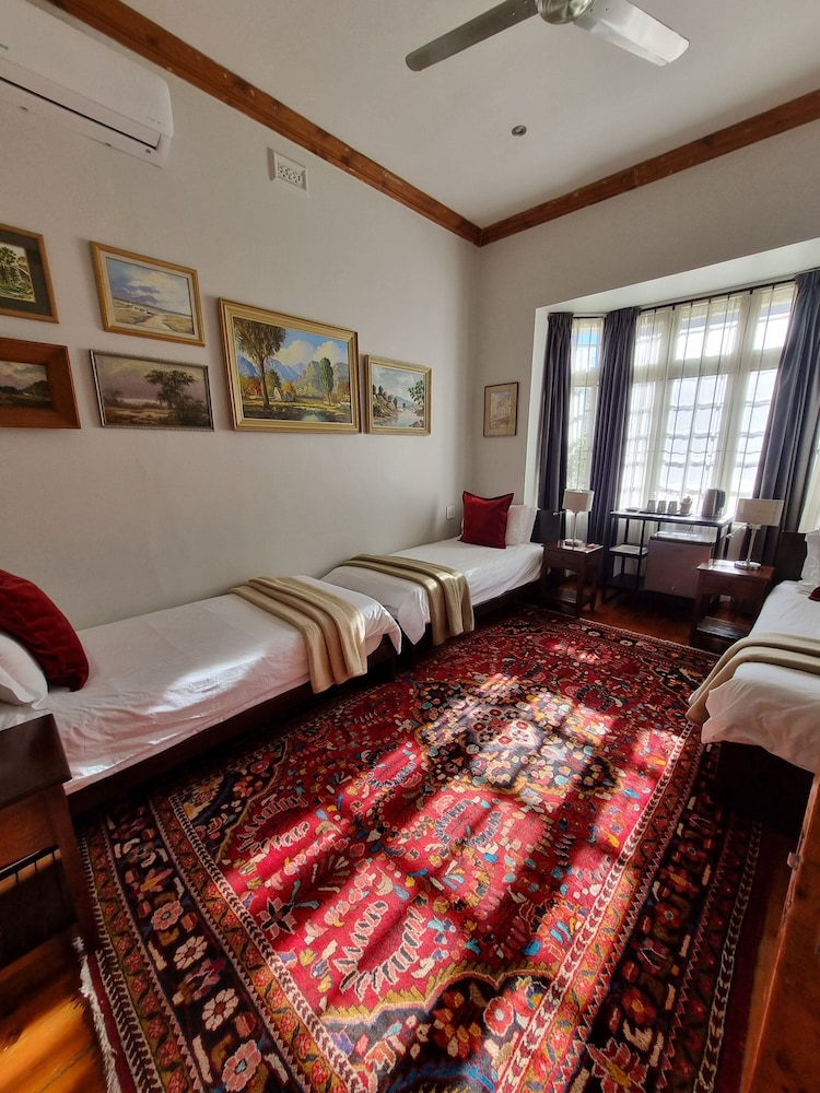 Standard, Triple, 3 Beds, Ashanti Guest House Gardens Hostel 6/10