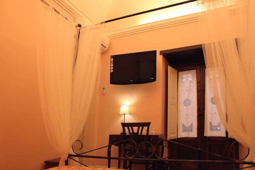 Al Duomo Inn B B 24/33