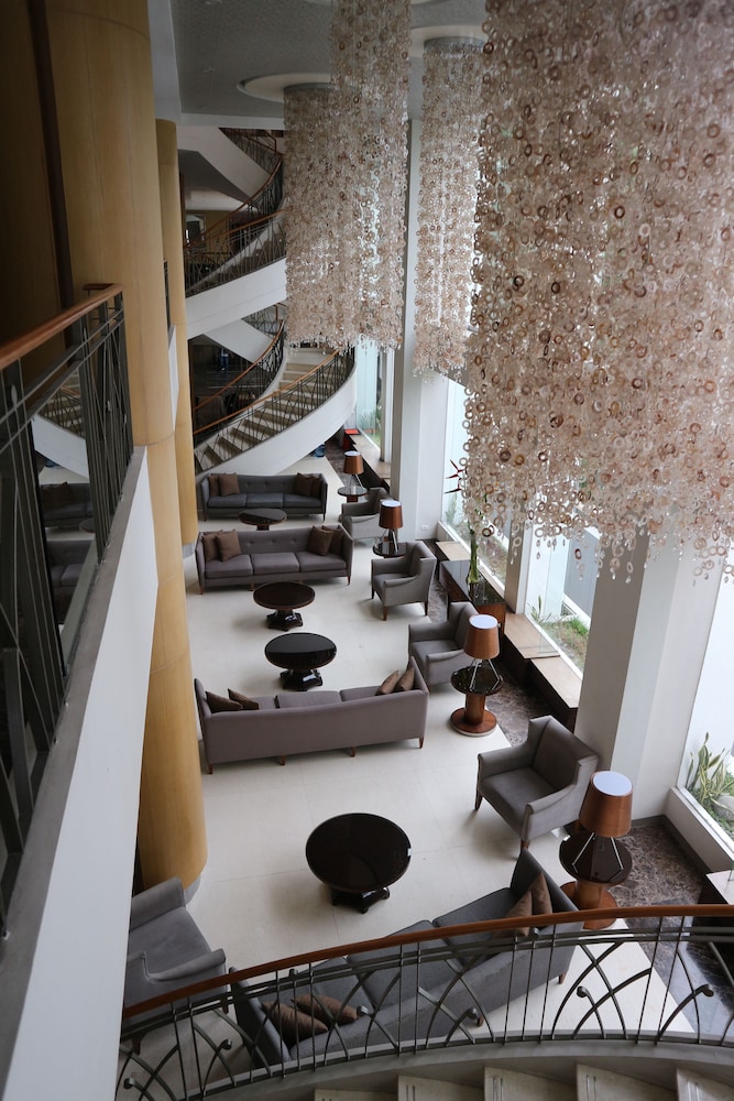 Garden Orchid Hotel 51/62