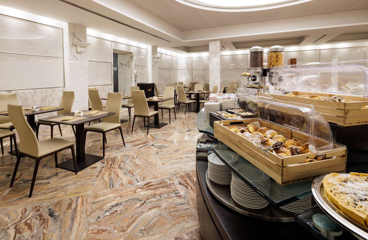 Best Western Plus Hotel Universo 18/20