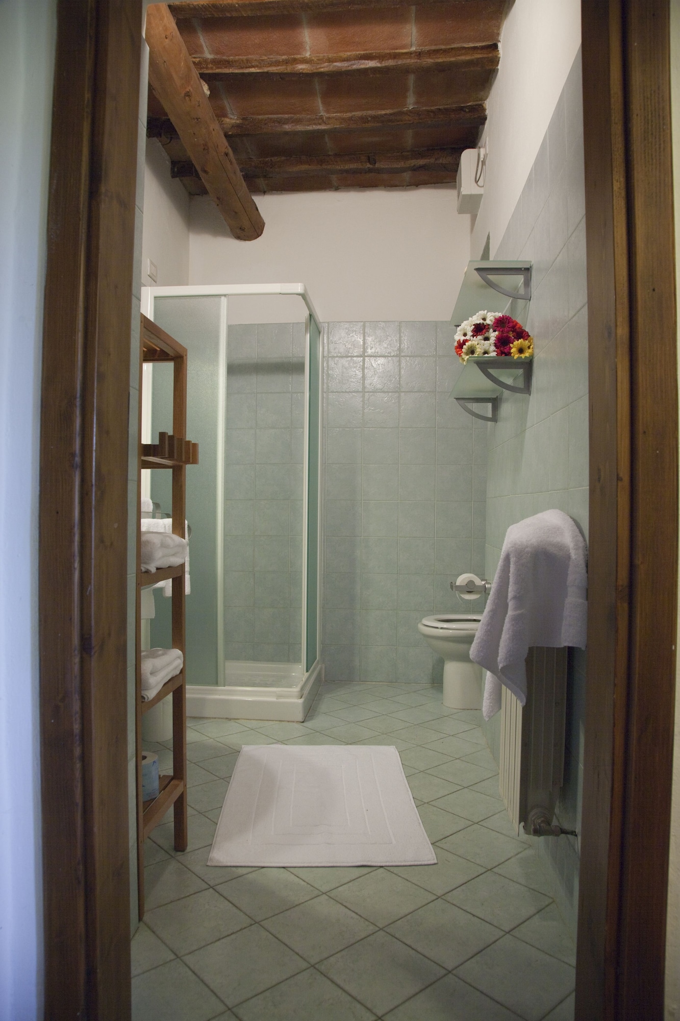 2 BEDROOMS, APARTMENT