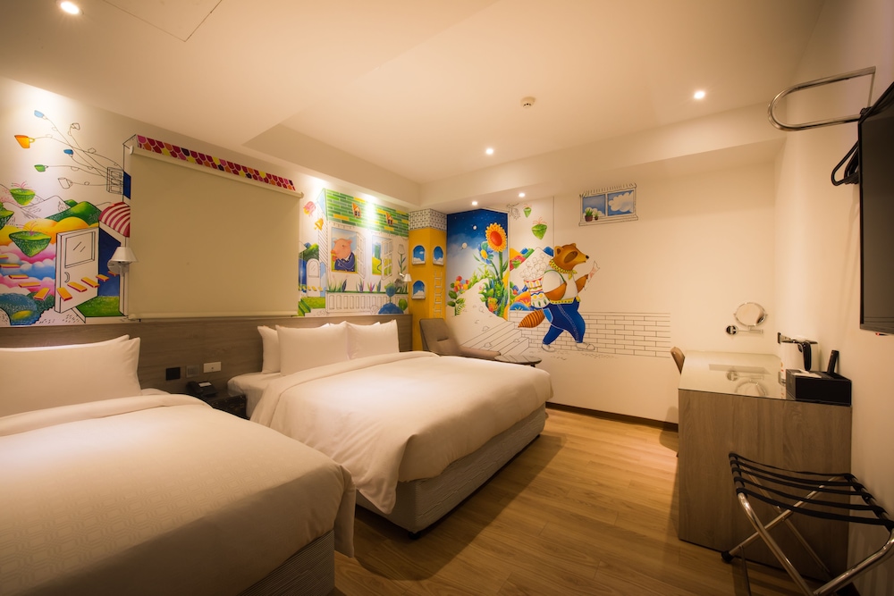 ROOM, TRIPLE