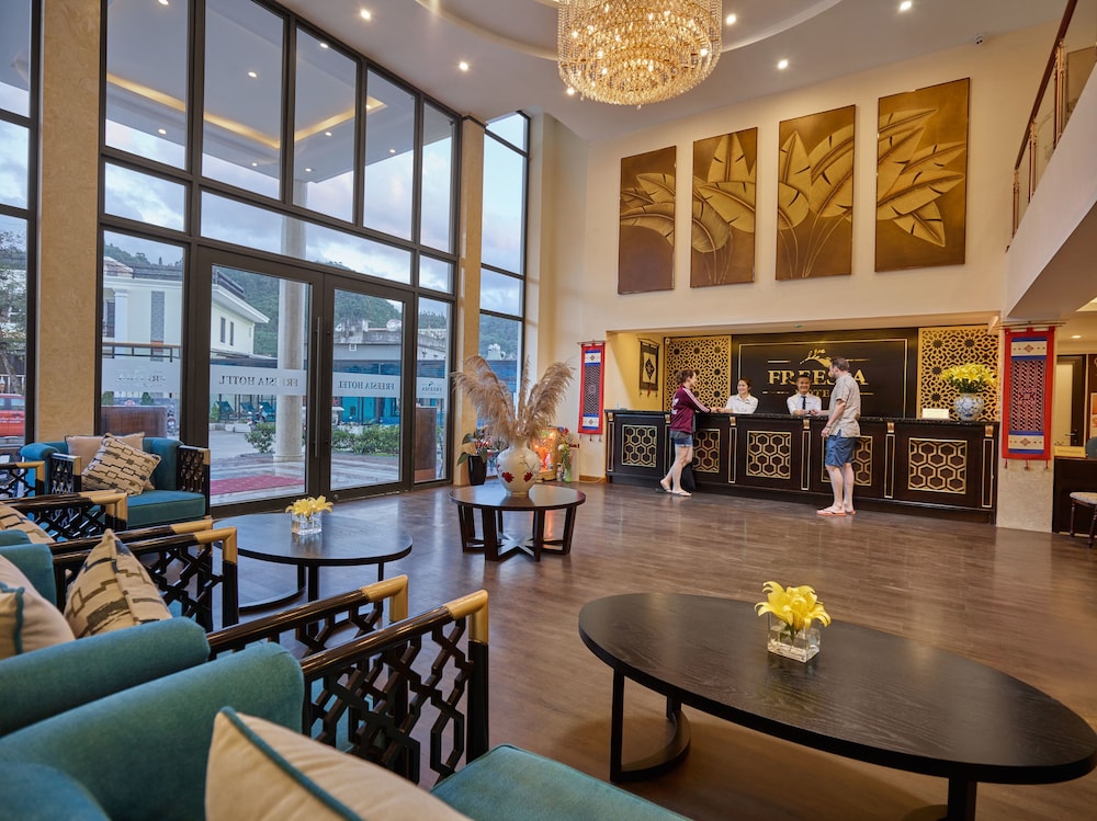 Freesia Hotel 51/72