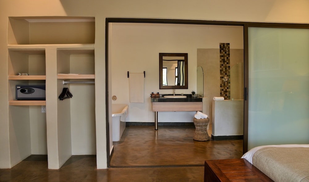 1 Bedroom, Exclusive, Marula, Suite, King Bed