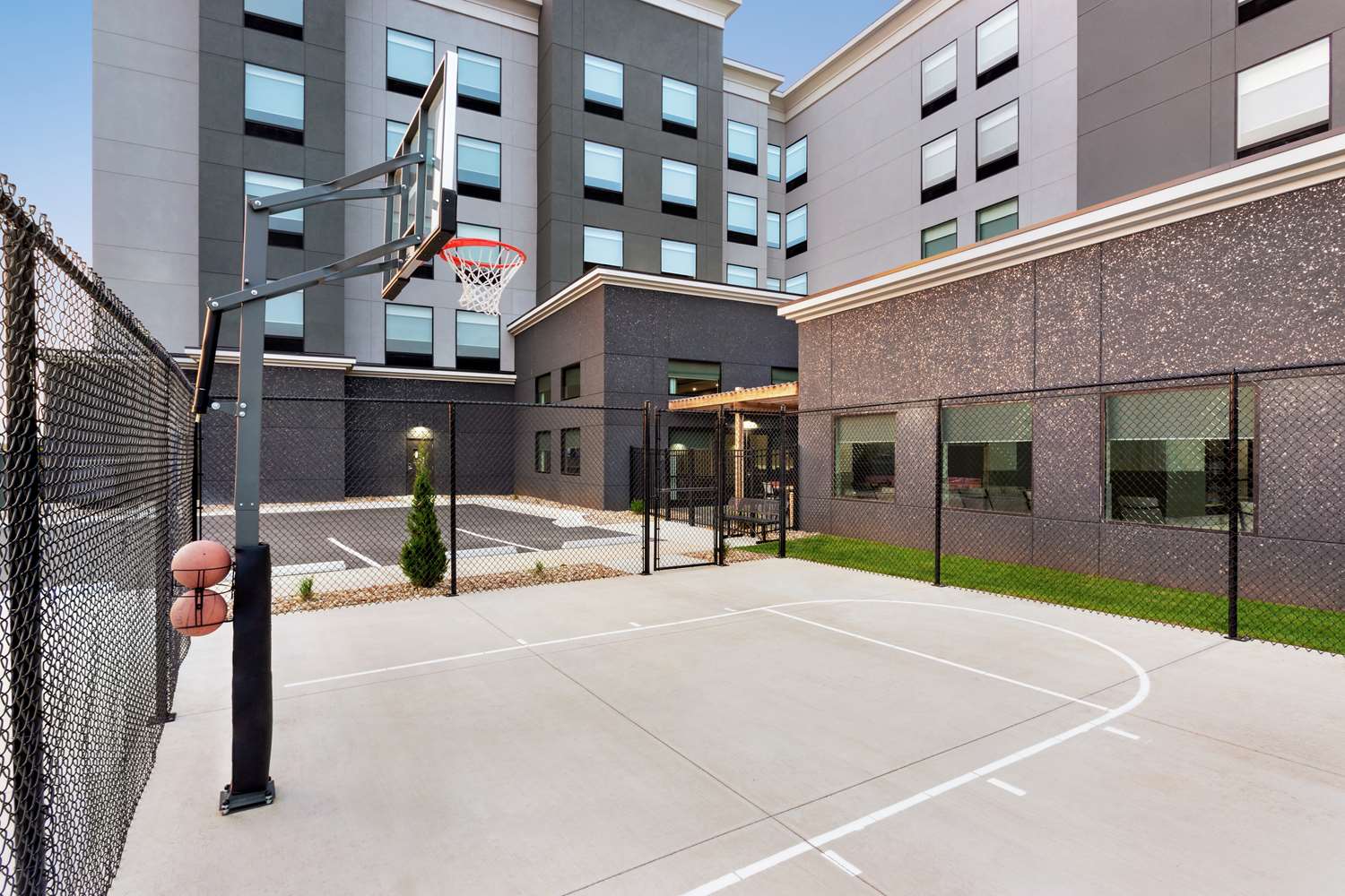 Homewood Suites by Hilton Springfield Medical District 24/26