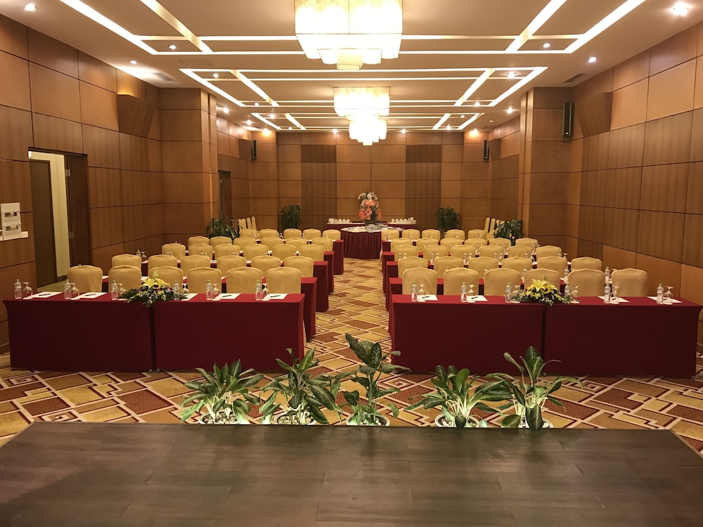 Muong Thanh Grand Ha Long 70/71