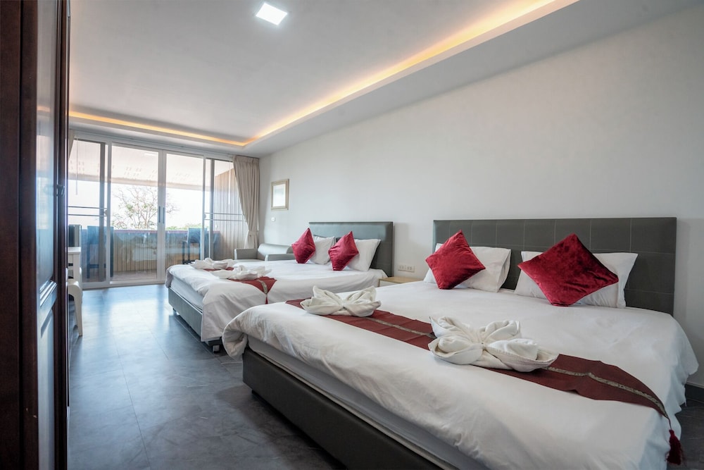 SUPERIOR, 2 BEDS