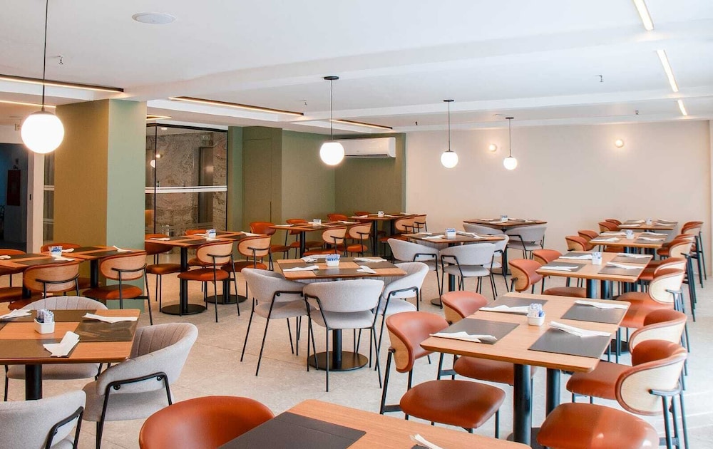 Regency Copacabana Hotel (ex Copacabana Sol Hotel) 35/42