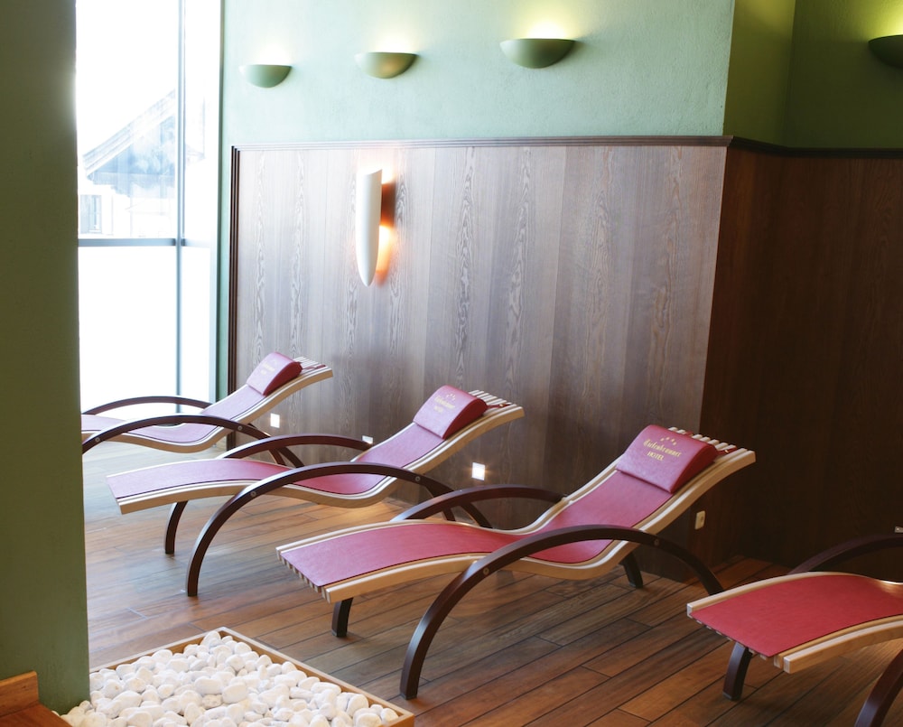HOTEL TIEFENBRUNNER 25/66