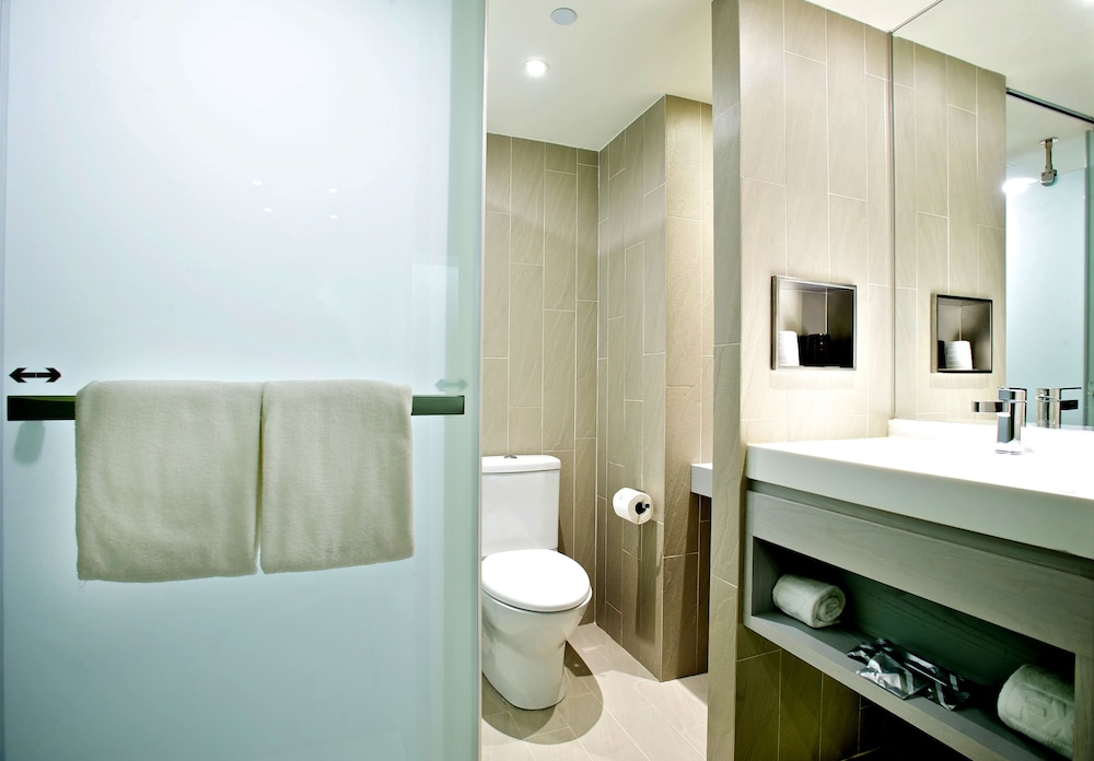 Fx Inn Kaohsiung Zhonghua Road Branch 15/56
